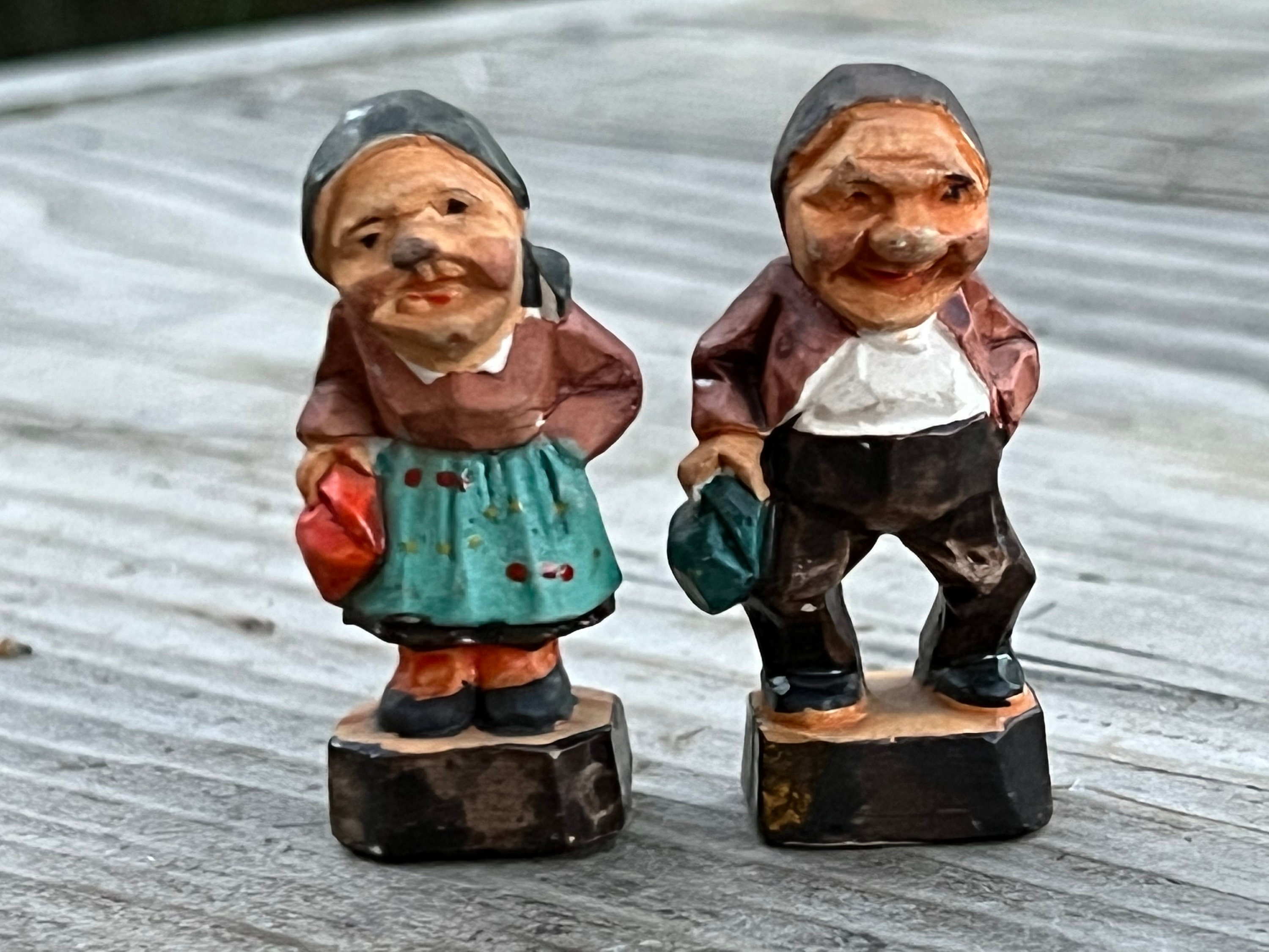 Vintage Pair of Old Woman and Man Figurines/anri/japan/peasant - Etsy