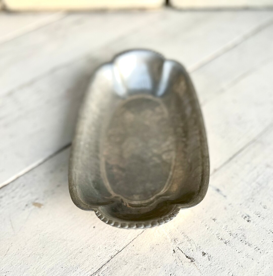 Vintage Aluminum Serving Tray/bread Dish/metal Etsy