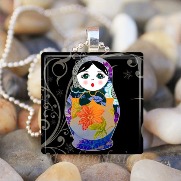 RUSSIAN NESTING DOLL Matryoshka Babushka Russian Stacking Dolls Glass Tile Pendant Necklace Keyring - Design 7