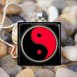 RED YING YANG Chinese Symbol Red Black Glass Tile Pendant Necklace Keyring