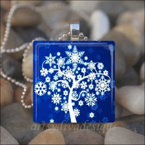 WINTER SNOWFLAKE TREE Holiday Snow Star Christmas Glass Tile Pendant Necklace Keyring