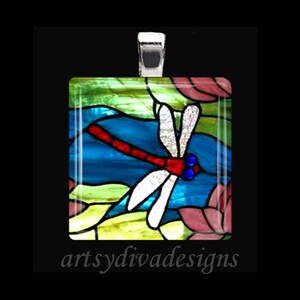 VIBRANT DRAGONFLY Spring Summer Garden Insect Glass Tile Pendant Necklace Keyring image 1