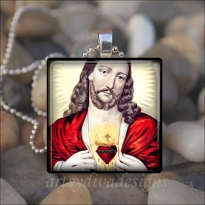 JESUS SACRED HEART Vintage Christ Son of God Catholic Church Religious Glass Tile Pendant Necklace Keyring