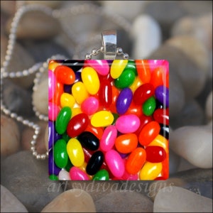 CANDY LOVER Jellybeans Sprinkles Gumballs Gummybear Cupcake Pendant Necklace Keyring