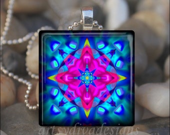 STAR FLOWER MANDALA Kaleidoscope Colors Glass Tile Pendant Necklace Keyring