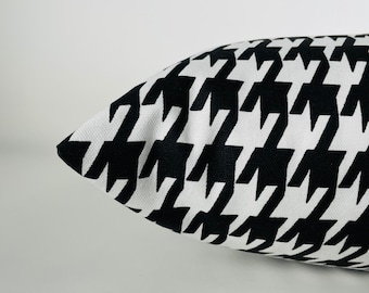 Houndstooth Pillow Cover -MANY SIZES- geometric pattern (Decorative Throw Pillow, Euro Sham) Large Houndstooth black/white by Premier Prints