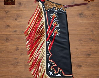Chaparreras metálicas para rodeo / Chaparreras para jinete de toros con flecos negros, rojos y dorados / Equipo para montar toros