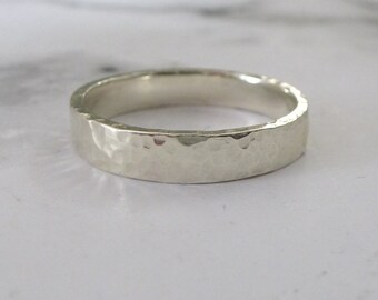 9ct White Gold Wedding Band - 4mm Wedding Band - Hammered or Smooth - Recycled Gold Wedding Ring
