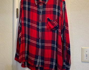 L - XL Wool Rich Red Flannel Shirt Women's - Marked XXL - Chilly Weather Must Have