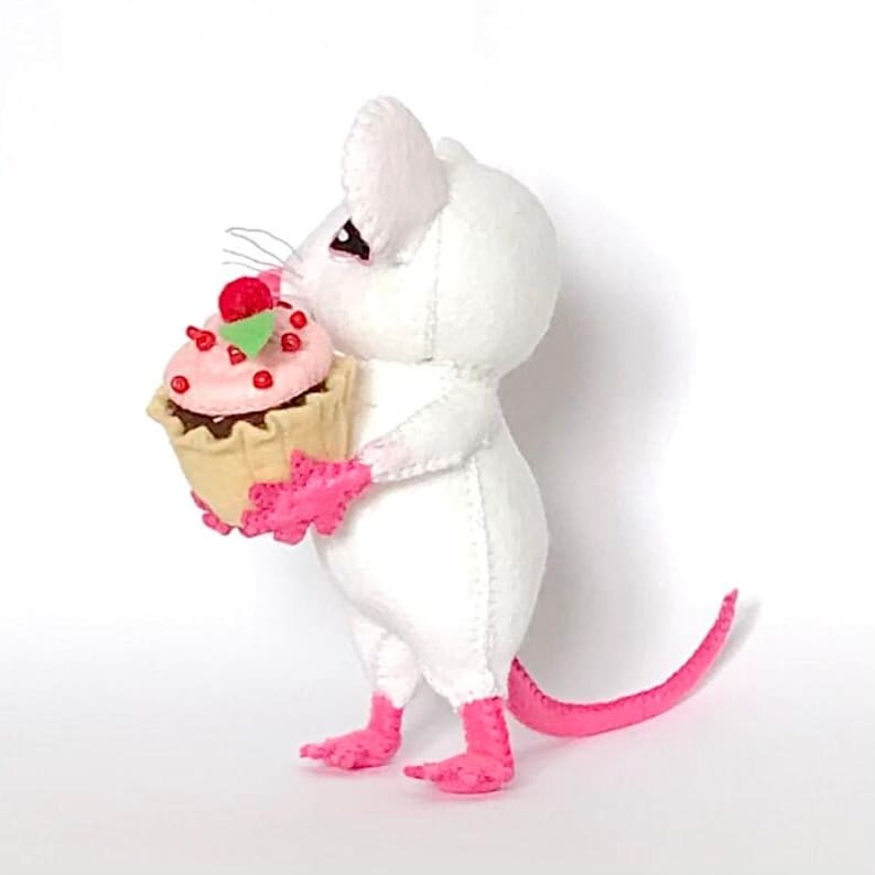 Felt Cupcake Mouse Sewing Pattern: Plushie Toy DIY (PDF) - Etsy