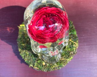 Rose & Baby’s breath resin skull