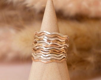 Squiggly Stacking Rings Set of 2, Gold & Silver Wavy Rings, Mix and Match Ring Set, Dainty Stackable Rings, Handmade Jewelry