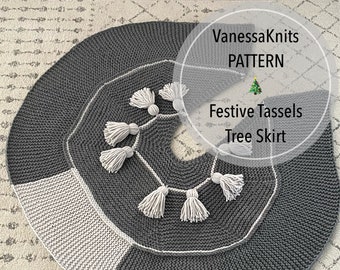 VanessaKnits Knitting PATTERN - Festive Tassels Tree Skirt / Hobbii Yarn / Christmas Home Decor / Level: Easy+