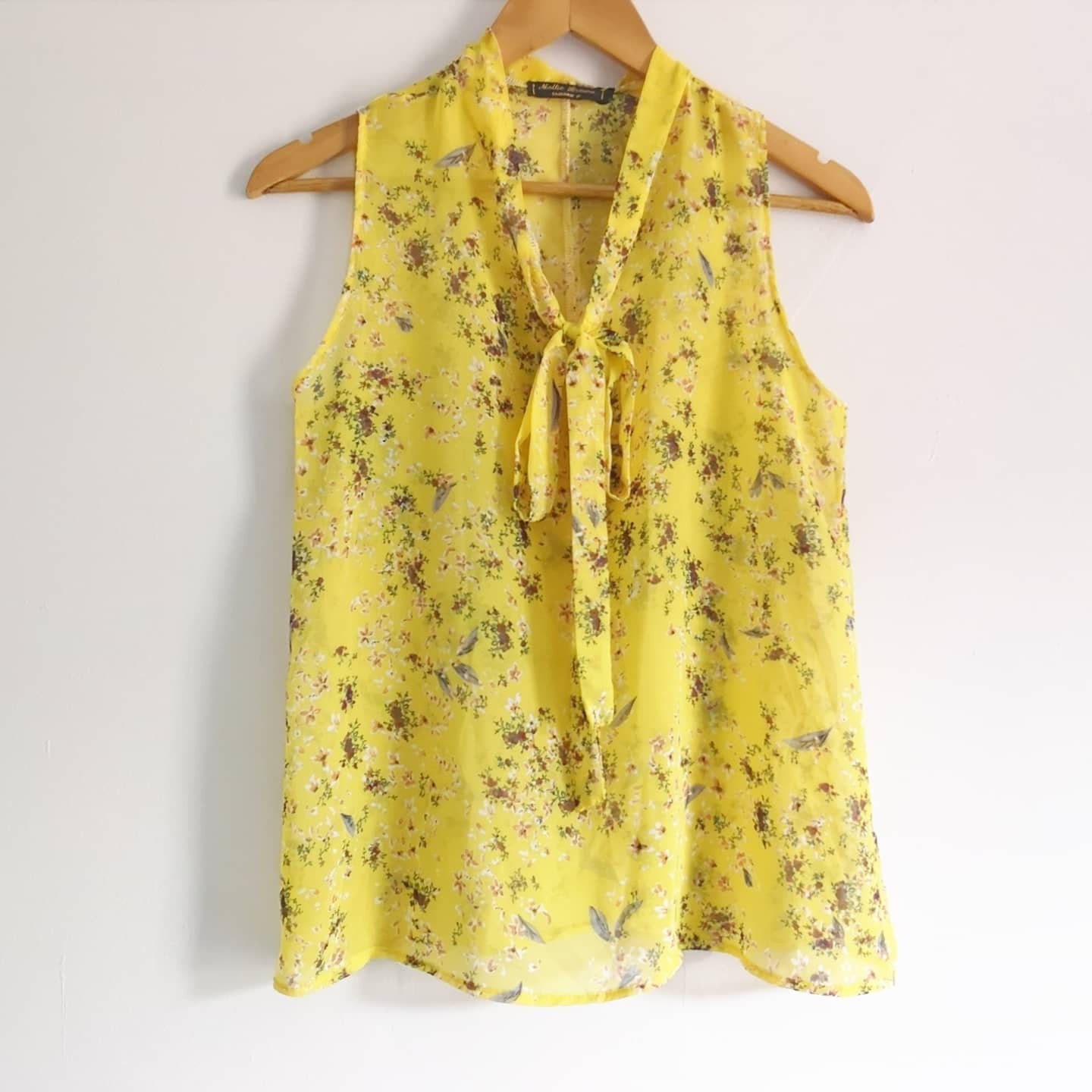 Yellow Floral Print Blouse Sleeveless 