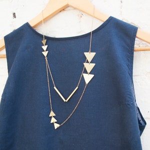 Geometrische Messingkette // Messingkette Dreieck // Doppelkette // Lange Kette // Damenschmuck // Geschenk für sie // Geometrischer Schmuck