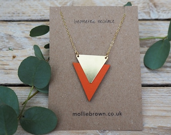 Collier triangle géométrique artisanal - collier découpé au laser en bois et laiton