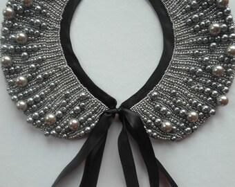 Set of three pearl collars