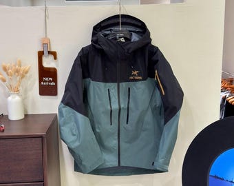 Arcteryx Alpha SV Goretex Waterproof and Windbreaker Jacket for Men and Women