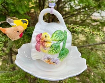 Vintage Tea Cup Bird Feeder, Outdoor Bird Feeder, Upcycled Garden Decoration, Trinket Key Dish, Jewelry Holder, Kitchen Decor, Gifts for Her