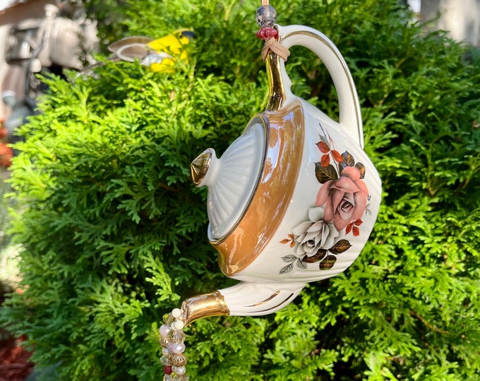 Mini Tea Pot Garden Decoration, Pink Floral Tea Pot Ornament, Pouring Beads, Kitchen Art