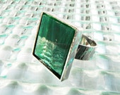 Chunky Silver Green Ring, Adjustable Ring, Square Ring, Statement Ring, Metal Ring, Emerald Green Ring, Glass Ring, Fashion Cocktail Ring