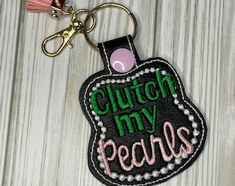 Clutch my Pearls