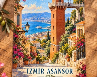 Puede incluir: Una impresión rectangular con una pintura de la histórica torre Izmir Asansor sobre una ciudad costera, una bahía azul y montañas. El texto IZMIR ASANSOR aparece en la parte inferior, con un pie de foto que describe la torre.