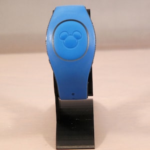 Pequeño soporte Disney MagicBand impreso en 3D