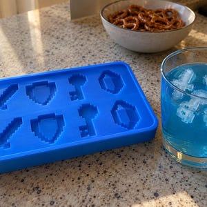 Pixel Sword Ice Cube Tray, Silicone Shield Key Gem Mould, 8 Bit Gaming Ice Moulds, Blue Gamer Gift