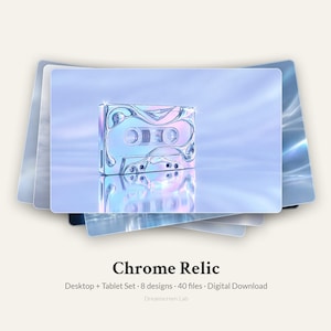 Könnte beinhalten: Ein digitales Download-Set mit dem Titel Chrome Relic, das 8 Designs und 40 Dateien für Desktop und Tablet enthält. Das Hauptbild zeigt eine metallische Kassette aus flüssigem Chrom mit irisierenden Reflexionen auf hellblauem Hintergrund.
