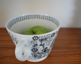 Large cup, Emilia, Arabia Finland, Raija Uosikkinen, mug