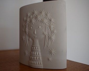 Hornsea, England, Aphrodite vase, William John Clappison, England, earthenware