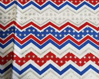 Cute Patriotic Tiny Stars /& Stripes Cotton Fabric Sold by the Half Yard BTHY