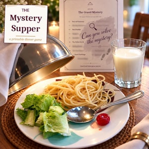 Può includere: Un piatto bianco con spaghetti, lattuga verde, una singola ciliegia rossa e un cucchiaio d'argento. Accanto si trovano un bicchiere di latte, una campana in metallo e un menu stampato intitolato The Mystery Supper con il testo Can you solve the mystery?