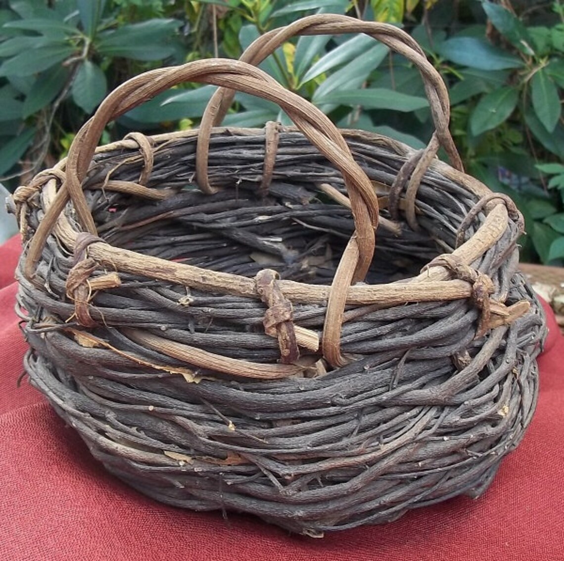 Vintage Grapevine Basket Rustic/ Native / Lodge Etsy
