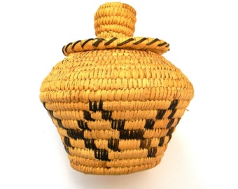 PAPAGO INDIAN BASKET / Vintage Indian Basket / Thono O'Odham Indian Basket / Native American Basket