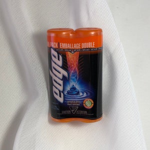 Miniature Edge Shaving Gel &quot;Mini Brands&quot; Novelty 3D Pin Brooch