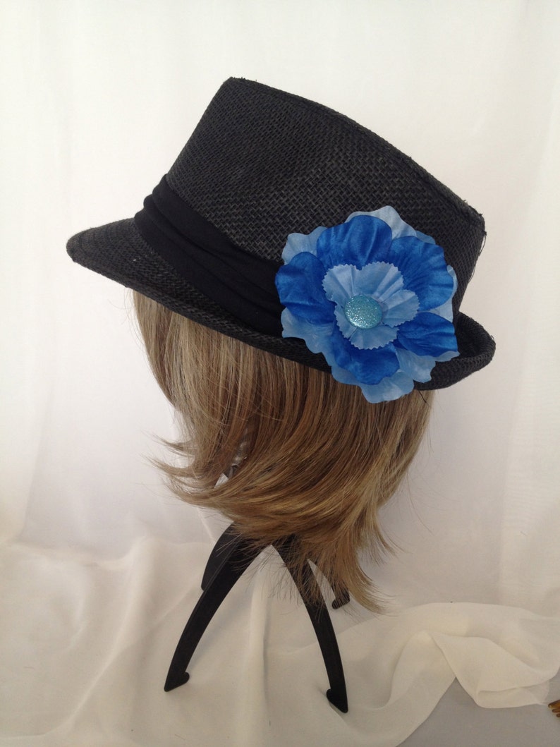 Cool Blue Floral Hair Accessory image 3