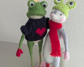 Needle Felted Valentine Frog and Mouse