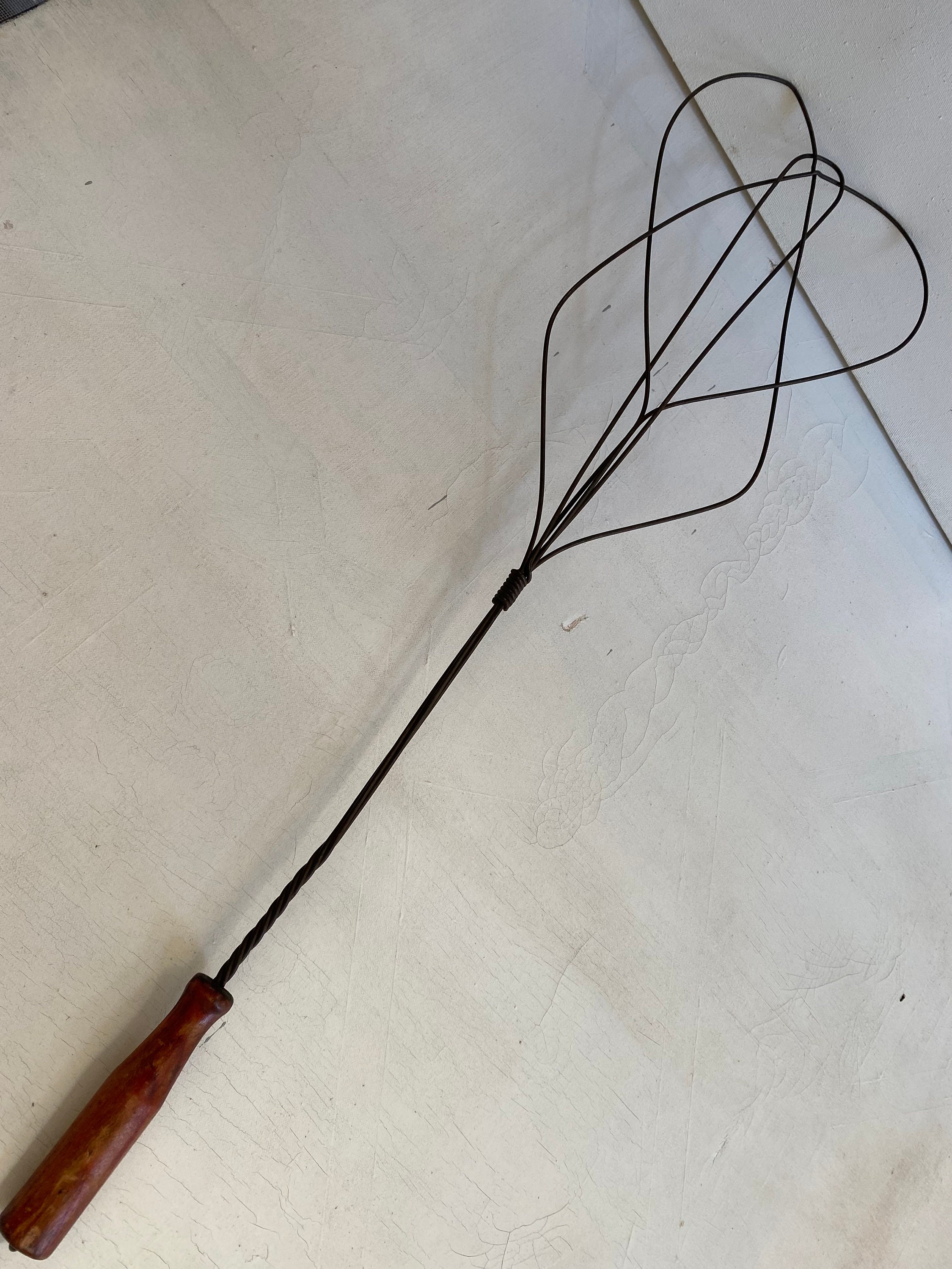 Vintage Rug Beater, Carpet Beather, Cleaning Area Rugs, Farm House - Etsy