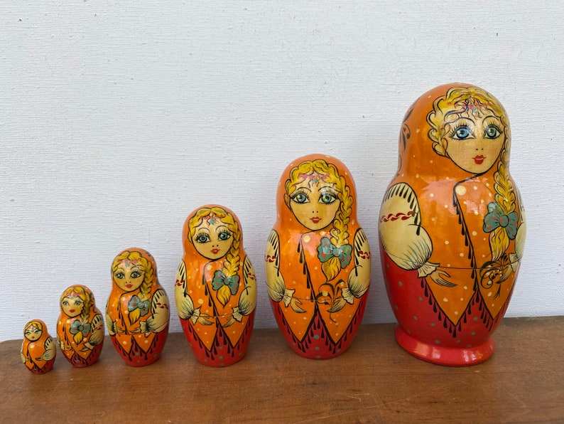 Vintage Russian Nesting Dolls, Matryoshka Wooden Russian Dolls, Hand painted, Bone With Braid image 2