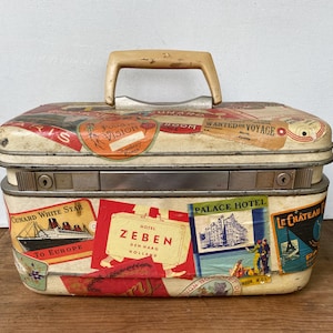 Vintage Samsonite Train Case With Travel Themed Labels, Toiletries, Ivory Travel Case, Shabby, Needs Interior Renovation , AS IS