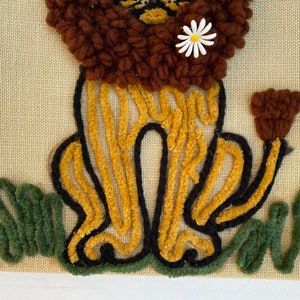 70's Vintage Lion Fiber Art Picture, Rug Hooked Lion Main, Lion Lovers, Zoo Animals, Nursery, Wall Decor, Hand Made image 3