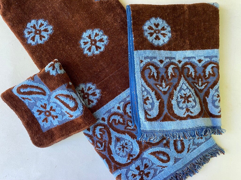 ROYAL VELVET BLACK & TAN PAISLEY MEDALLION (5P) BATH &HAND TOWELS WASHCLOTH  SET