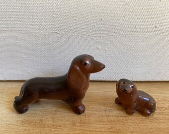 Vintage Dauchsund Figurines, Mom And Pup, Adorable Expressive Eyes, Unmarked, Miniature Dog Figurines