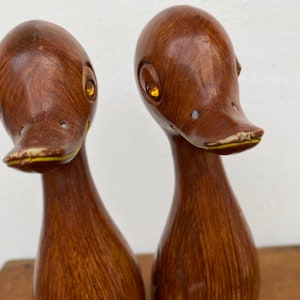 Mid Century Modern Duck Figures Faux Wood With Amber Rhinestone Eyes, Plastic Kitschy Ducks By Capri, Made in British Hong Kong, Set Of two image 8