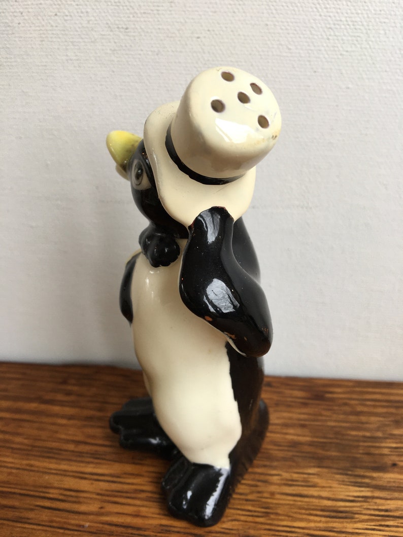 Vintage Penguin Salt And Pepper Shakers Anthropomorphic Etsy