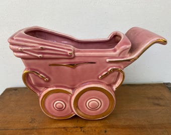 Maceta vintage rosa con forma de cochecito de bebé, cochecito de cerámica, es una niña, baby shower