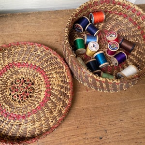 Vintage Pine Needle Sewing Basket, Coiled Basket With Lid, Great For Storing Spools Of Thread, Crafting Storage, Farmhouse Basket image 5