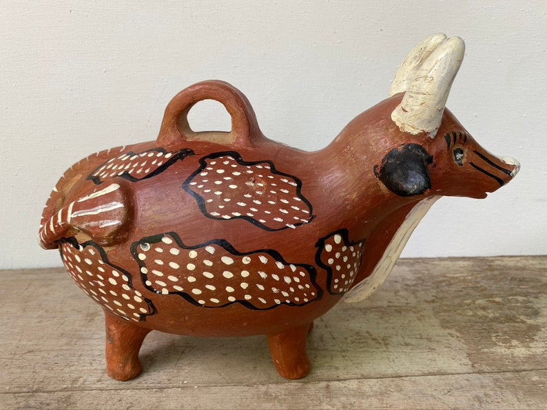 Vintage Folk Art Bull Bank, 80's Guatemalan Street Art, Ranch Farmhouse Art, Stylized Pottery, Cattle, Bovine Art, Primitive image 2